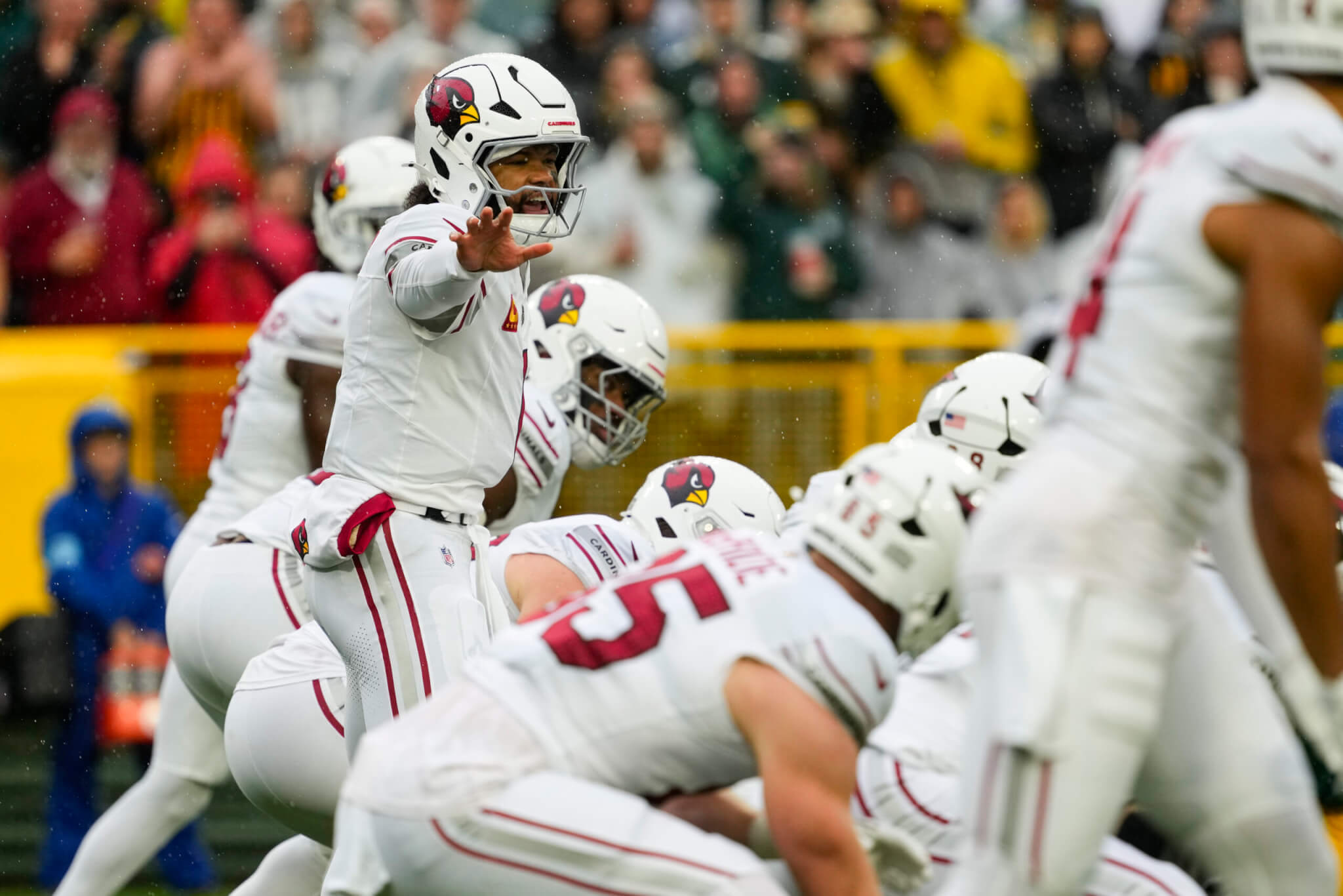 Kyler Murray calling plays at the line of scrimmage