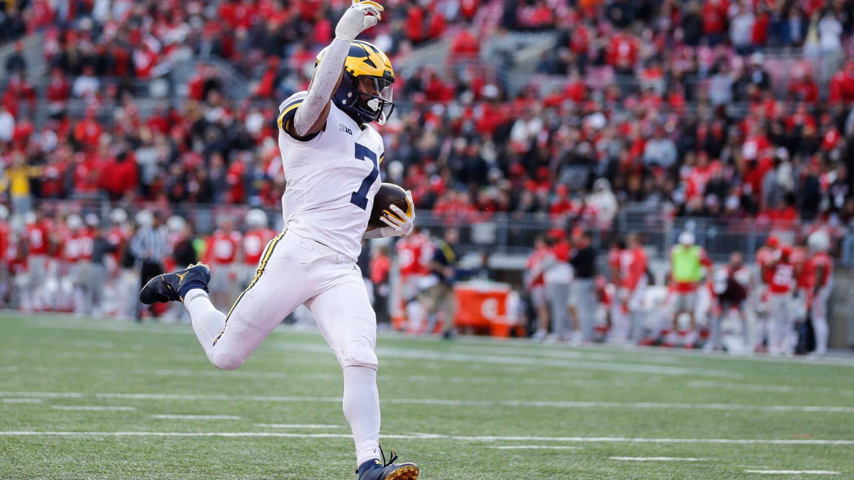 Michigan running back Donovan Edwards runs for a touchdown against Ohio State