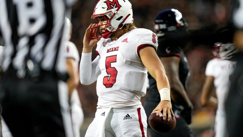 Brett Gabbert holding football