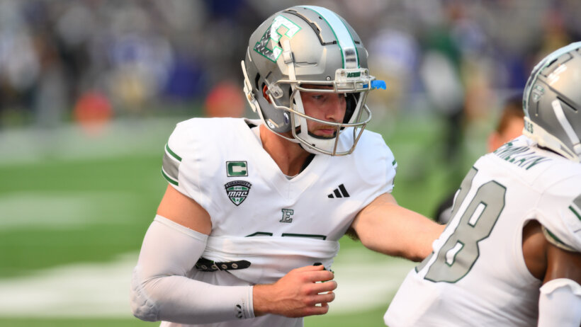 Eastern Michigan Eagles quarterback Cole Snyder during warmups