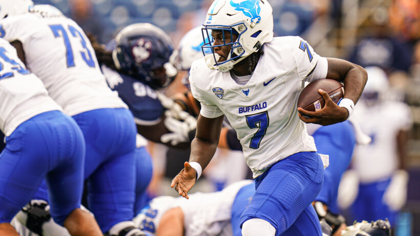 Buffalo Bulls quarterback C.J. Ogbonna runs the ball