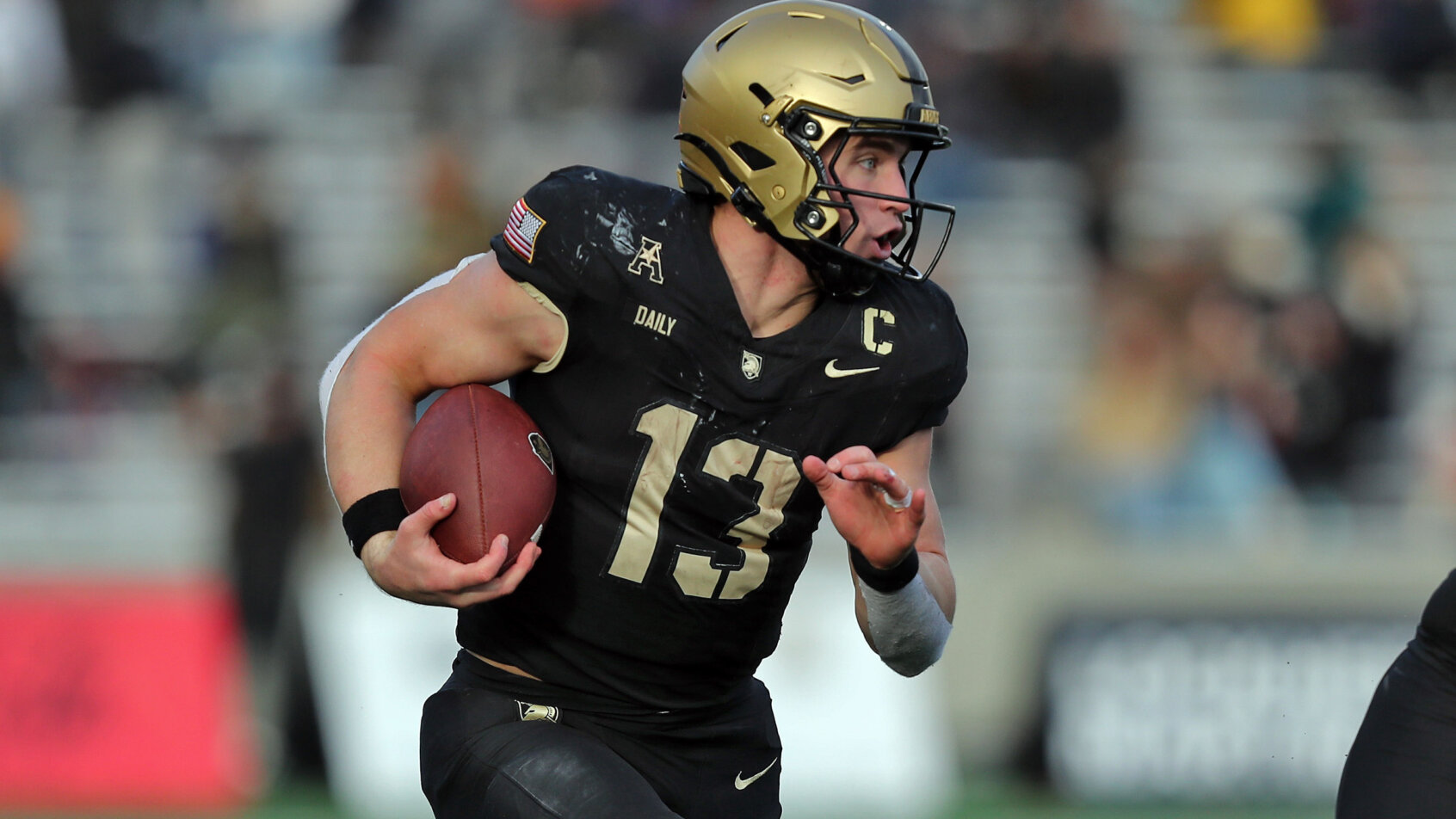Army Black Knights quarterback Bryson Daily