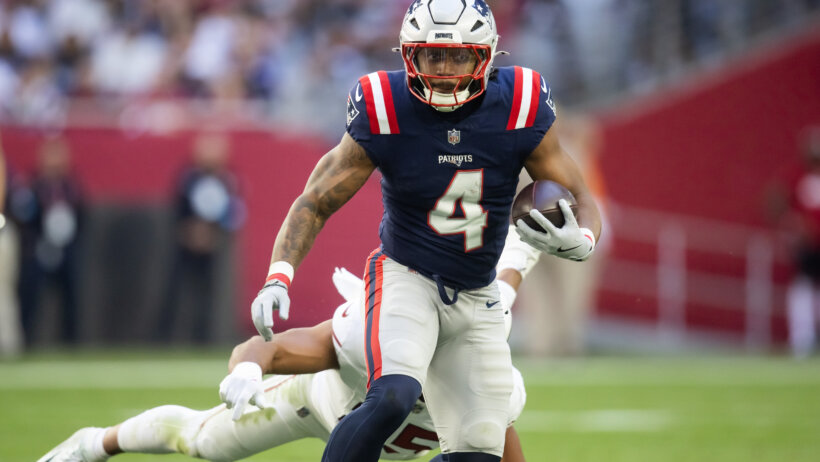 New England Patriots running back Antonio Gibson against the Arizona Cardinals