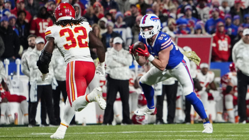 Buffalo Bills tight end Dawson Knox running with the ball against the Kansas City Chiefs