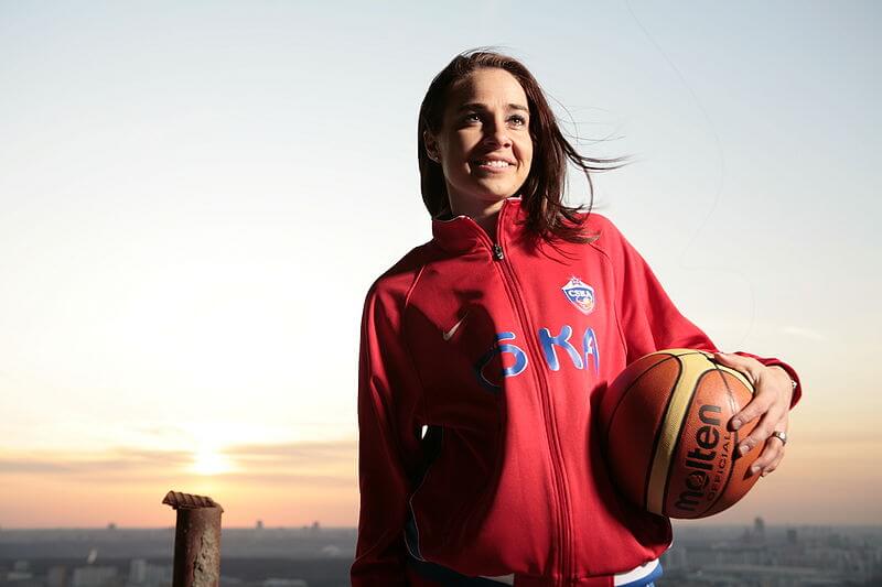Spurs Assistant Coach Becky Hammon in Russia
