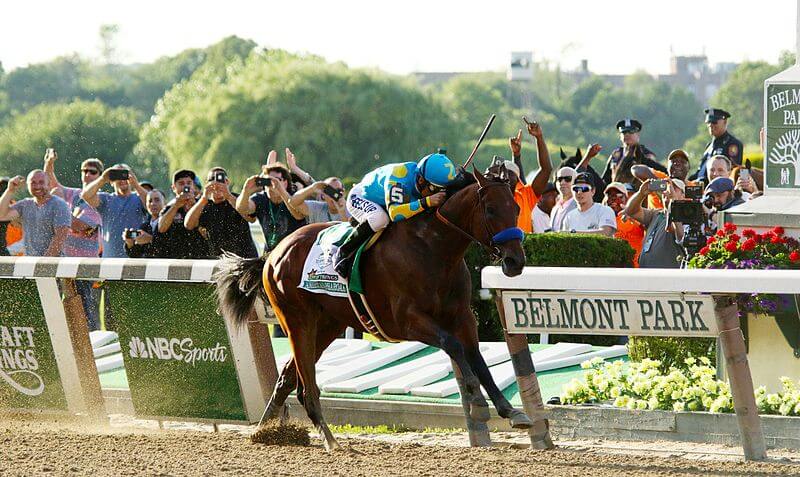 American Pharoah wins the Belmont Stakes