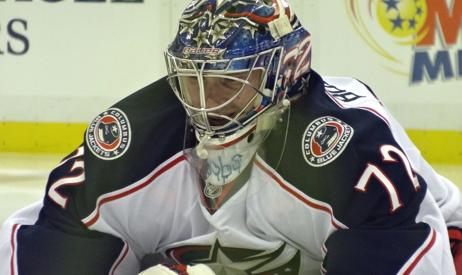 Sergei Bobrovsky stretching in warmup