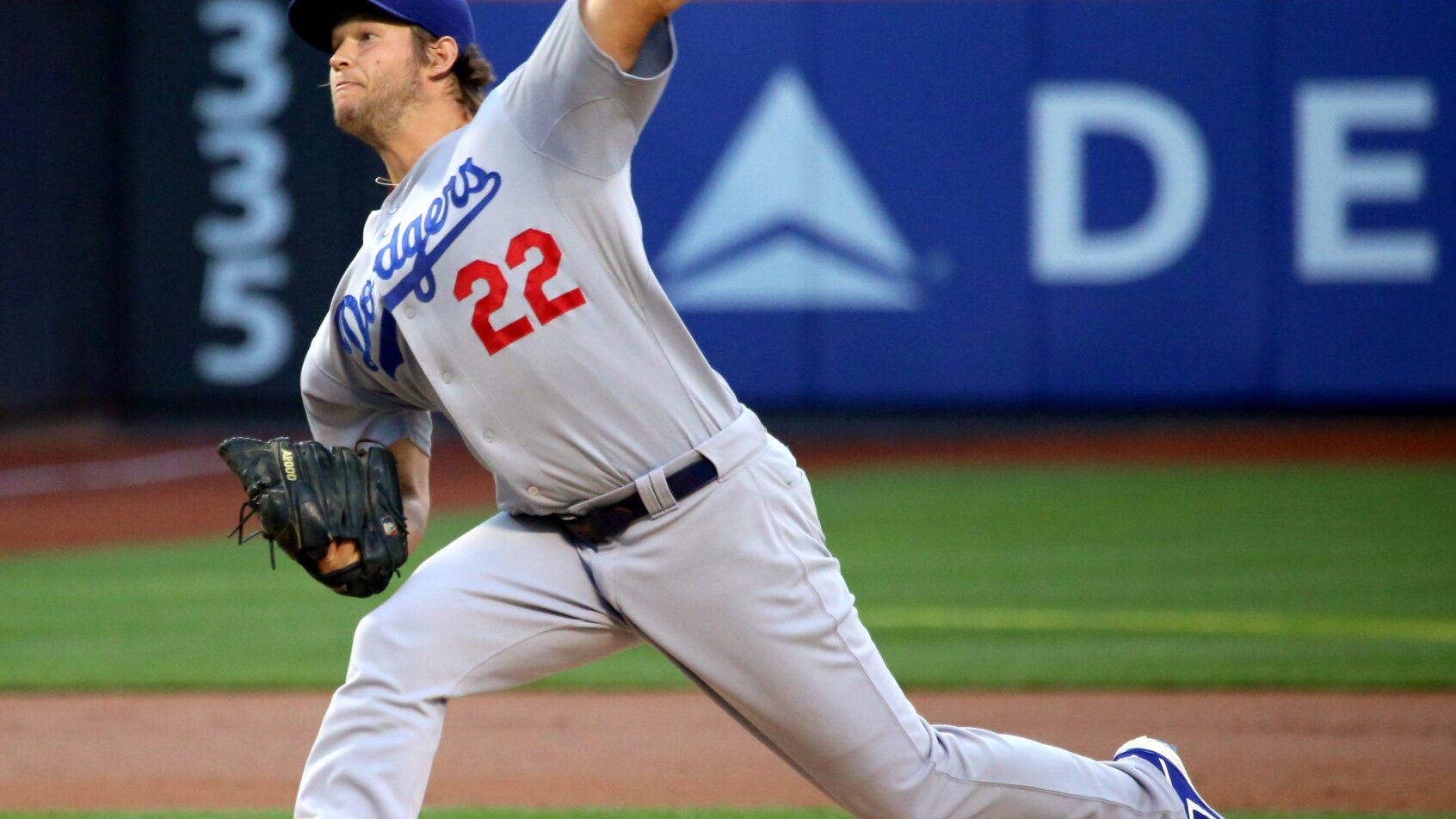 Clayton Kershaw pitching for LAD