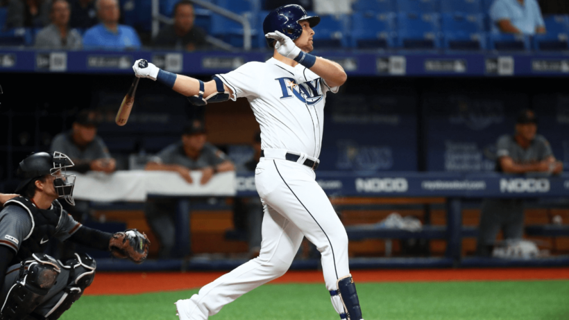 Brandon Lowe goes yard.