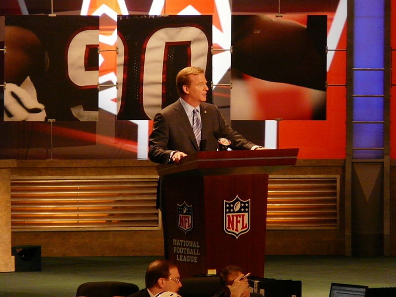 Roger Goodell at the '09 draft