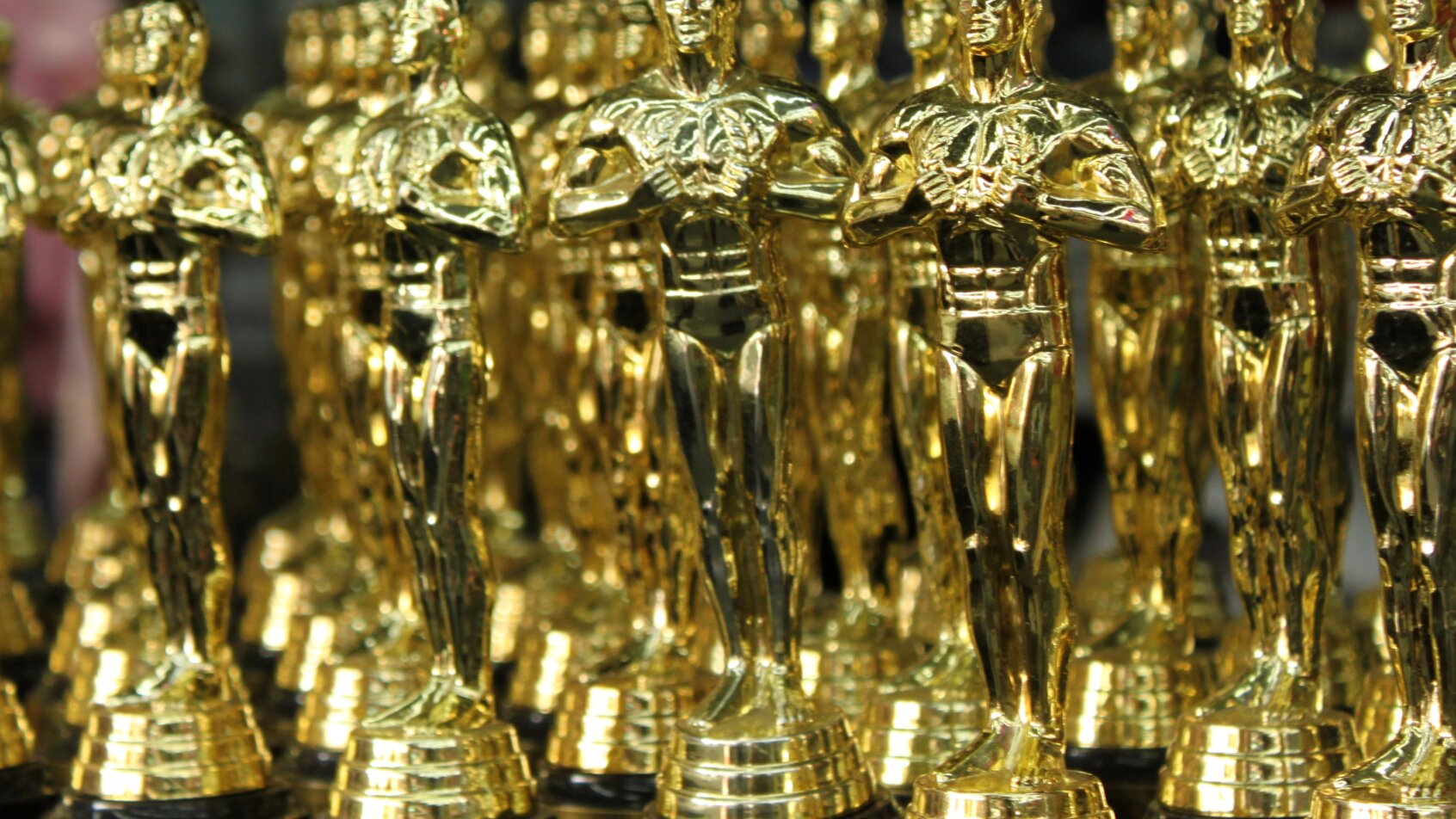 A table full of Oscar trophies