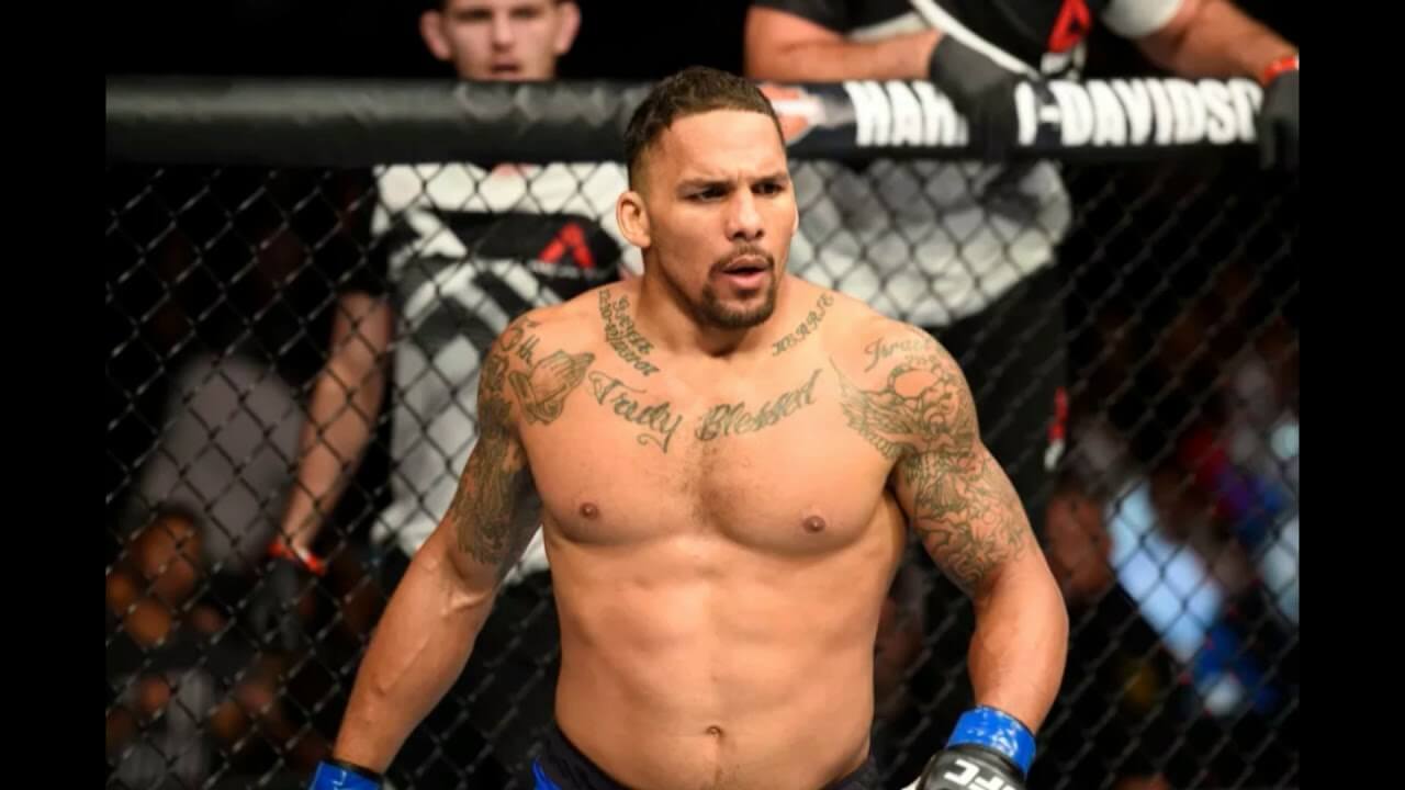Eryk Anders headlines the night on just six days' notice.