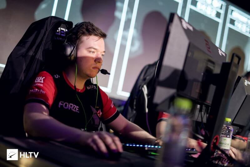 forZe esports team.