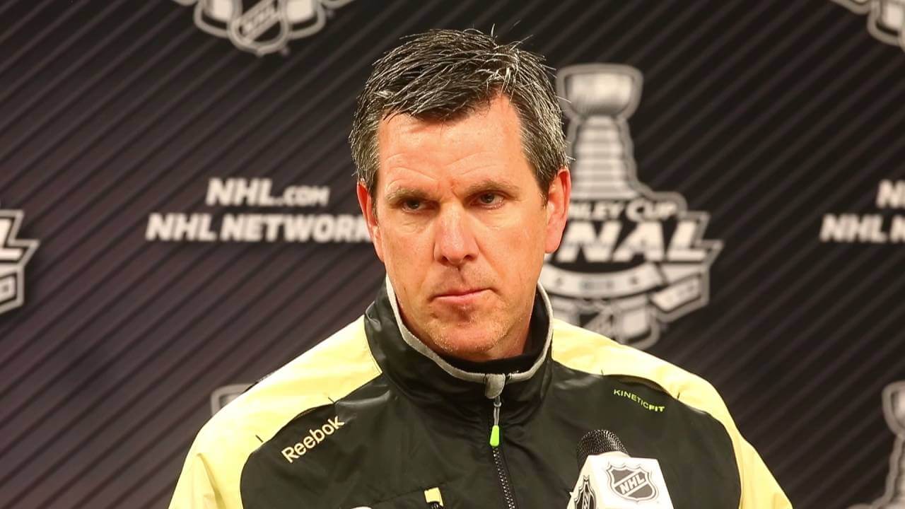 Penguins coach Mike Sullivan