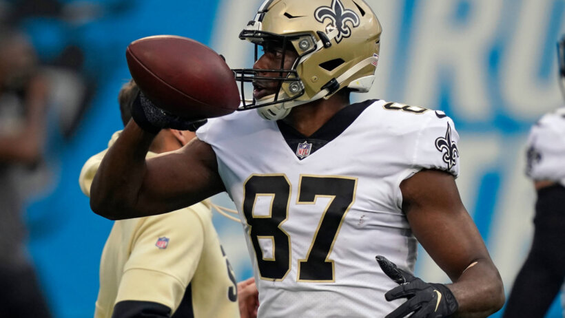 New Orleans Saints tight end Jared Cook