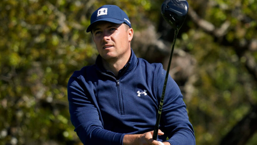 Jordan Spieth watches tee shot