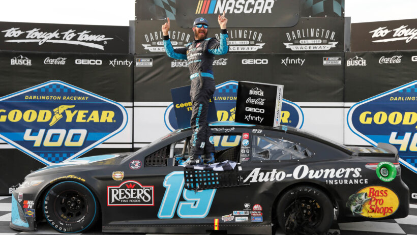 NASCAR Drydene 400 odds - Kevin Harvick - Denny Hamlin