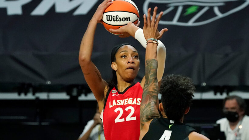 A'ja Wilson shooting over defender