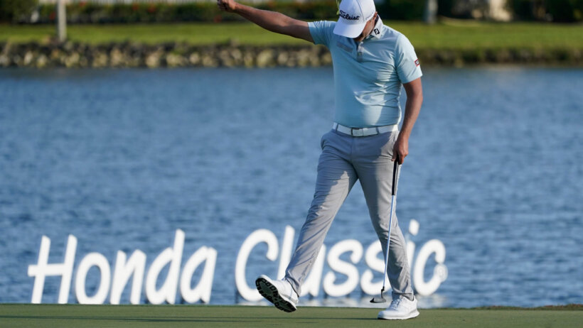 Matt Jones celebrates winning Honda Classic