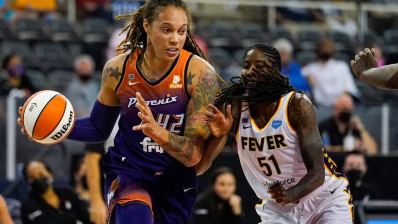 Griner post up