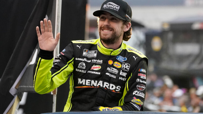 NASCAR YellaWood 500 odds