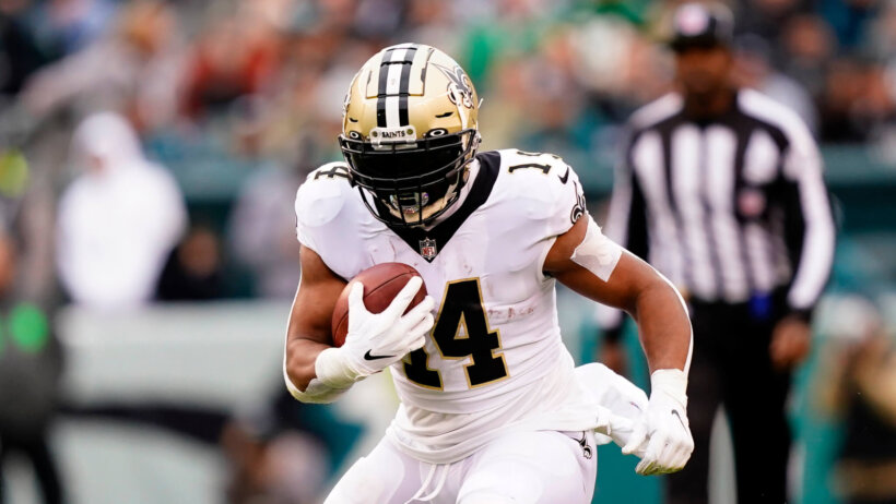 New Orleans Saints running back Mark Ingram running with the football