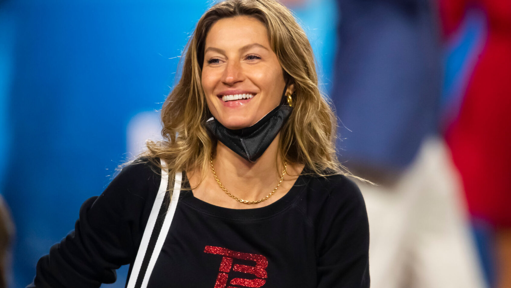 isele Bundchen , wife of Tampa Bay Buccaneers quarterback Tom Brady