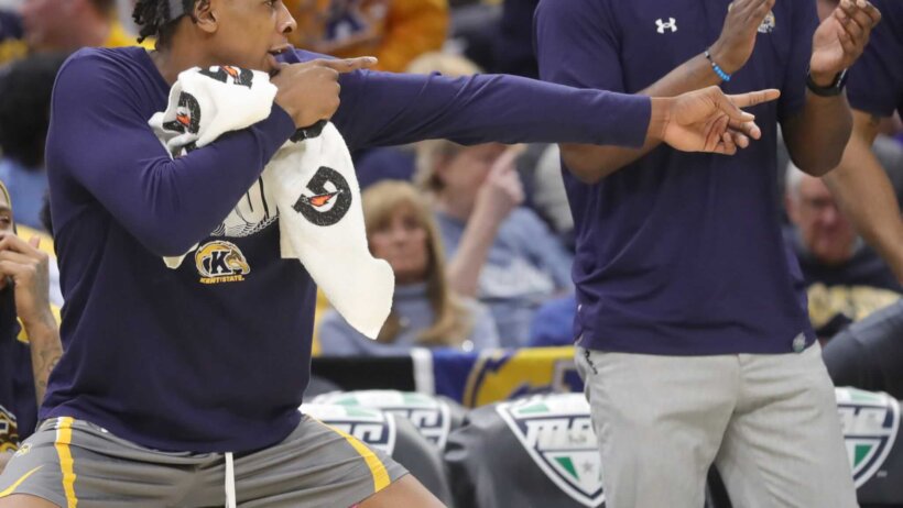 Kent State's Malique Jacobs reacts