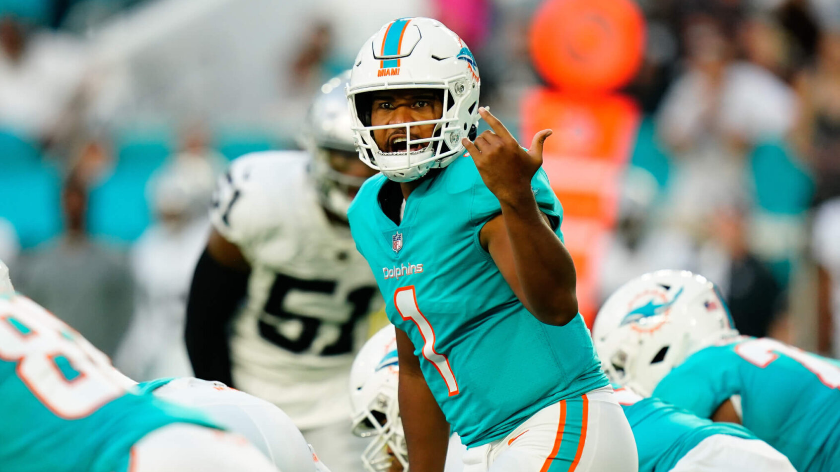 Tua Tagovailoa motions; Miami Dolphins