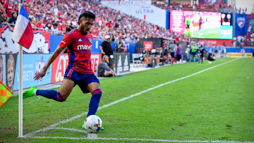 FC Dallas forward Jesus Ferreira attempts a corner kick