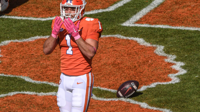 Clemson running back Will Shipley scores a touchdown against Syracuse