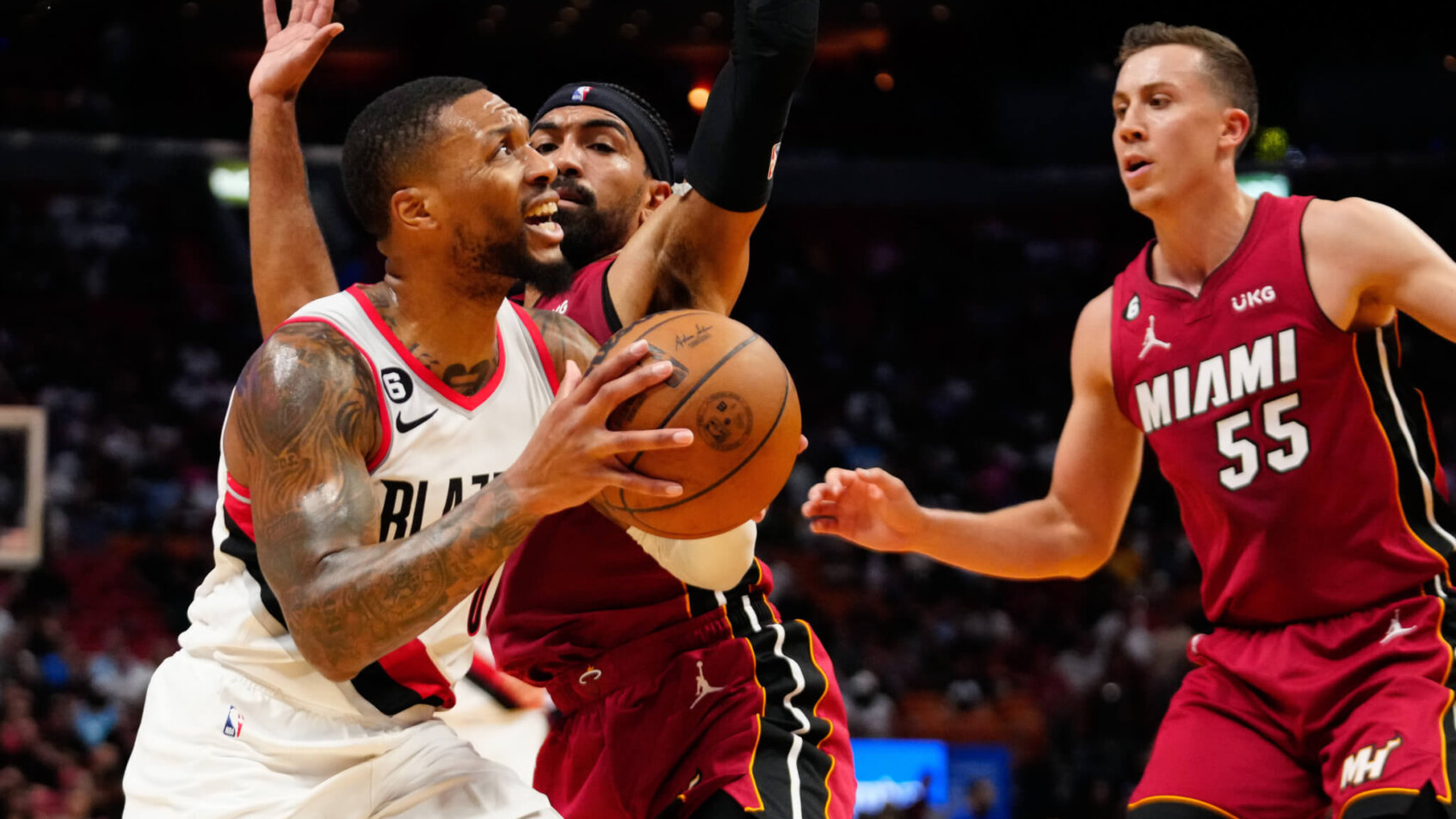 Portland Trail Blazers guard Damian Lillard going to the hoop