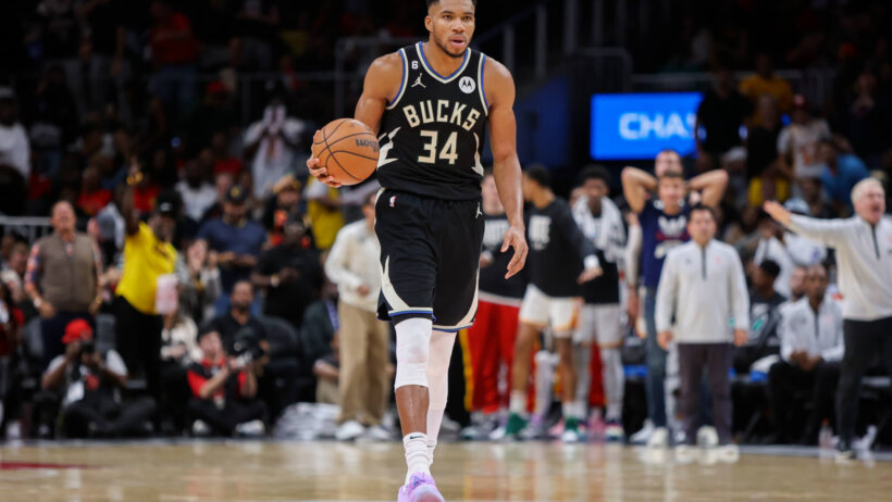 Milwaukee Bucks forward Giannis Antetokounmpo dribbling