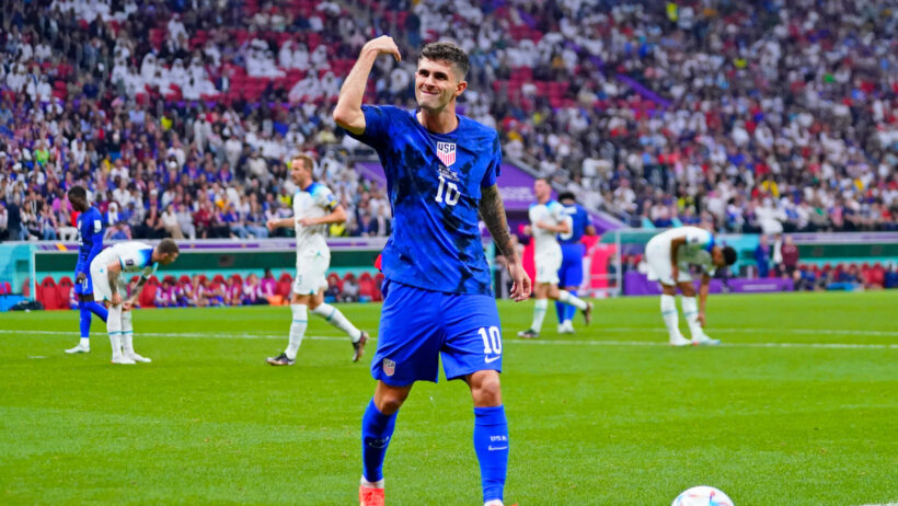 USA's Christian Pulisic with ball