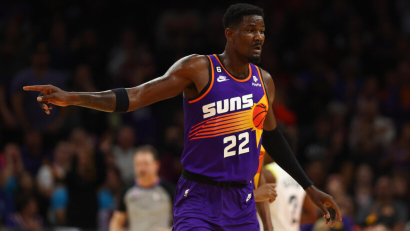 Phoenix Suns center Deandre Ayton pointing