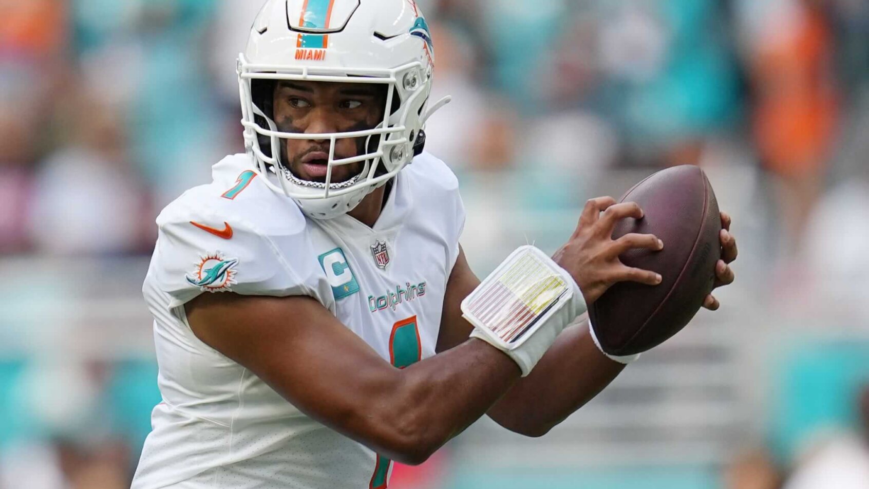 Dolphins QB Tua Tagovailoa