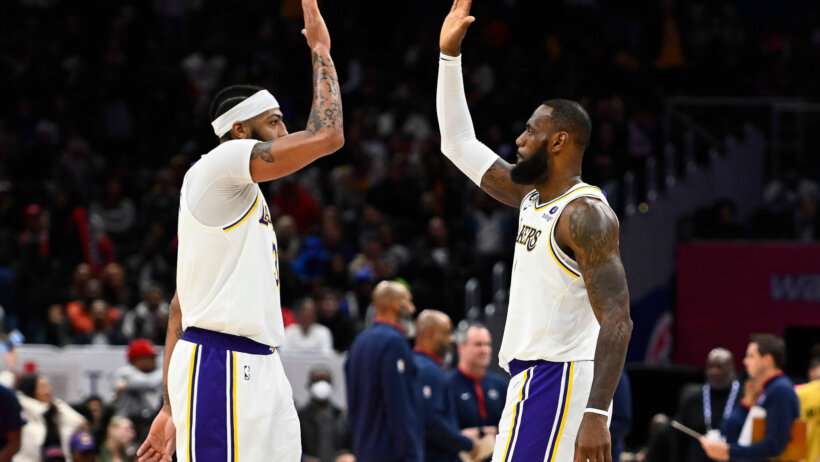 Anthony Davis and LeBron James high-fiving