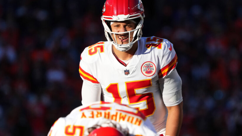 Kansas City Chiefs quarterback Patrick Mahomes gets ready to take a snap