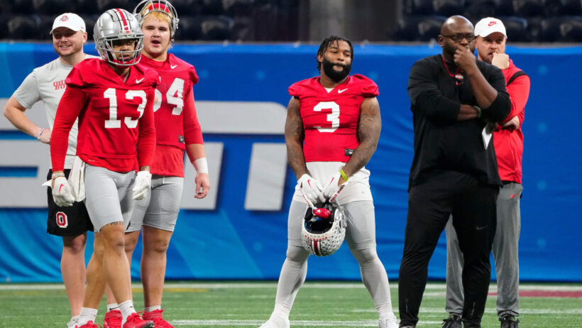 Ohio State Buckeyes players in practice before Peach Bowl