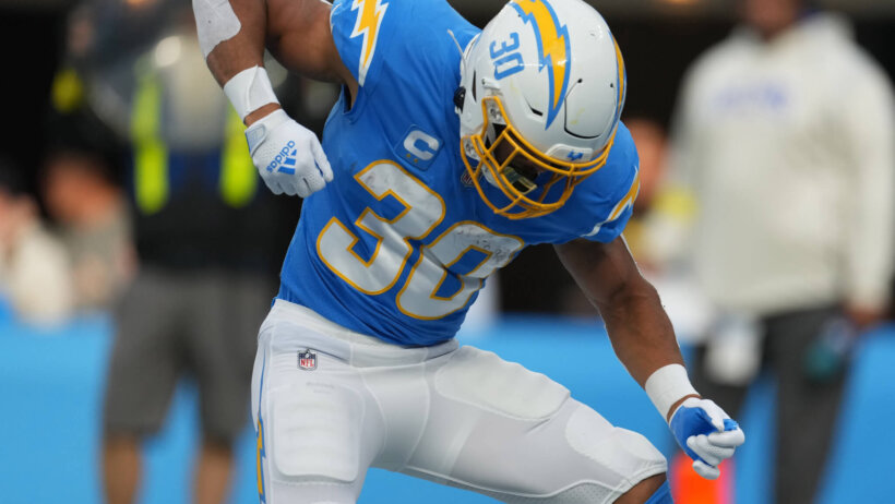 Los Angeles Chargers running back Austin Ekeler (30)