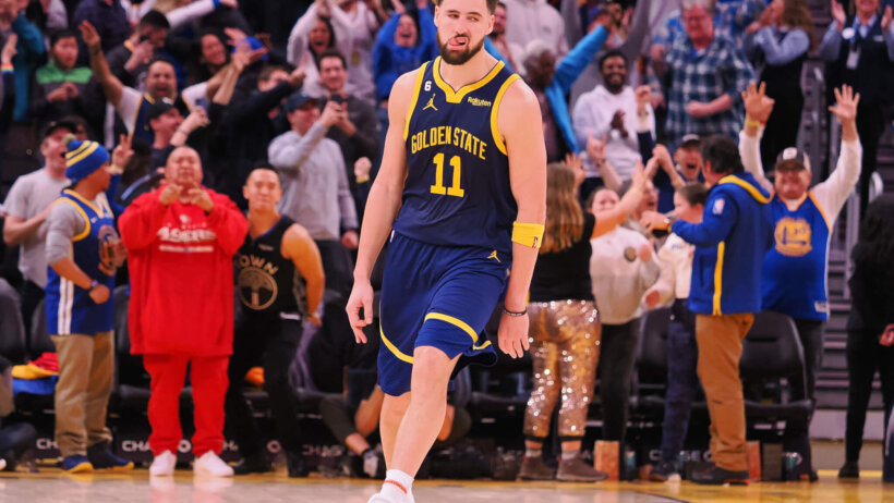 Klay Thompson on the court