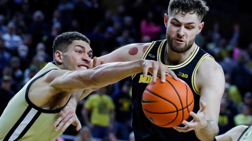 Mason Gillis rebounds ball; Purdue Boilermakers