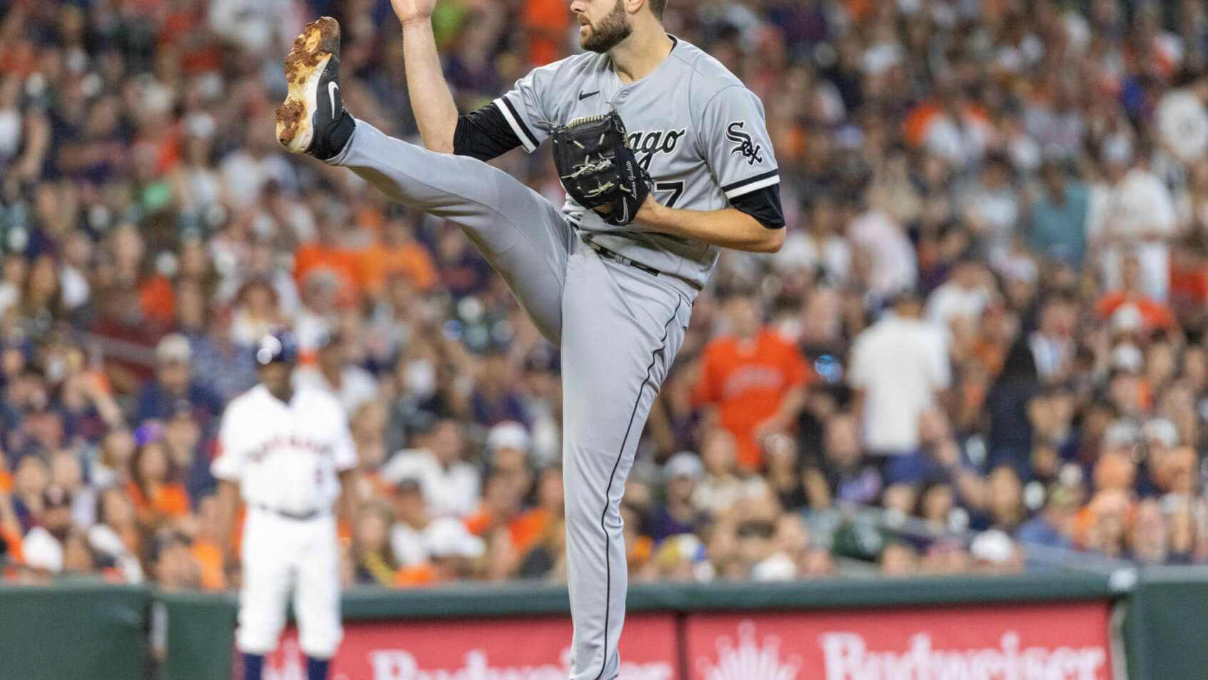 Chicago White Sox starting pitcher Lucas Giolito on the mound