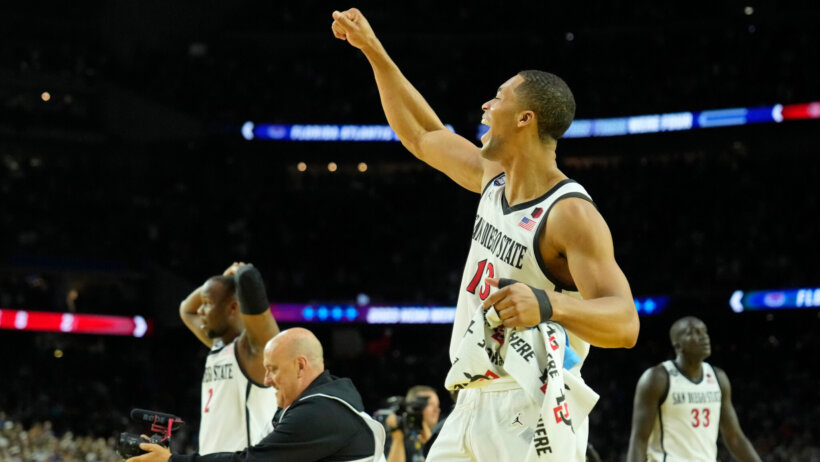 San Diego State Aztecs forward Jaedon LeDee celebrating