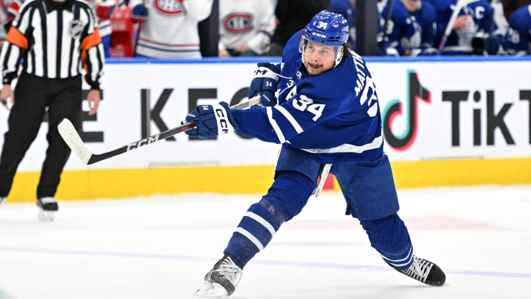Toronto Maple Leafs forward Auston Matthews shoots the puck