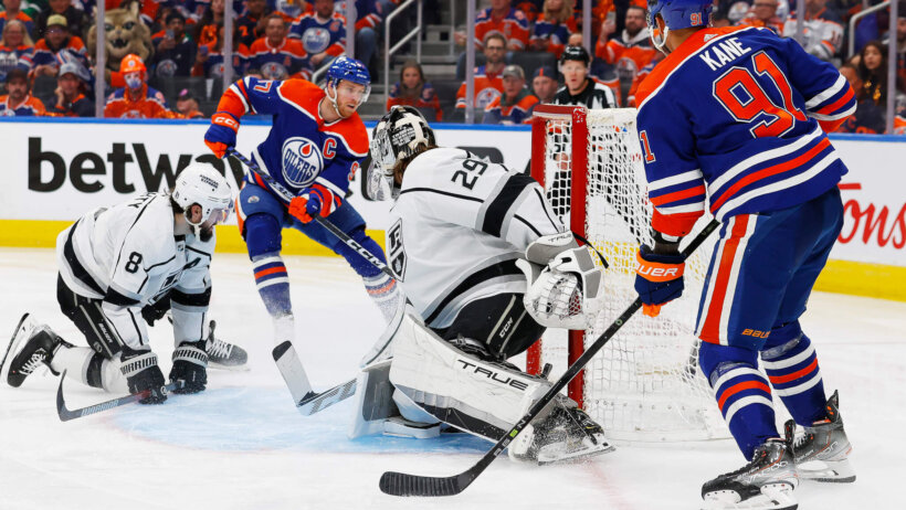 Edmonton Oilers Connor McDavid taking a shot against the Los Angeles Kings.