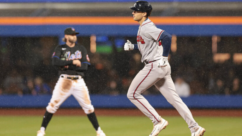 tlanta Braves first baseman Matt Olson . Braves vs Mets