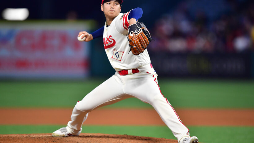 Los Angeles Angels starting pitcher Shohei Ohtani throwing