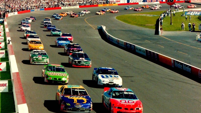 The drivers making a turn at the Phoenix Raceway.