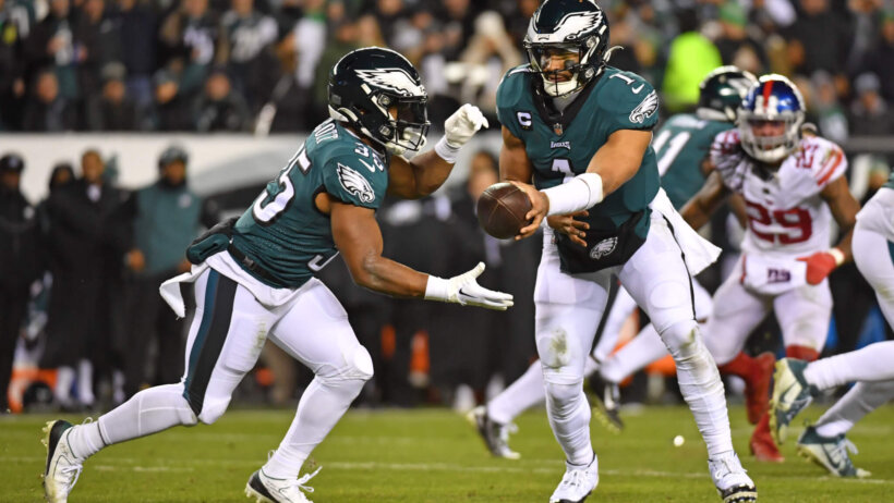 Eagles 13.5-point home favorites over Giants in NFL Week 16 MNF.